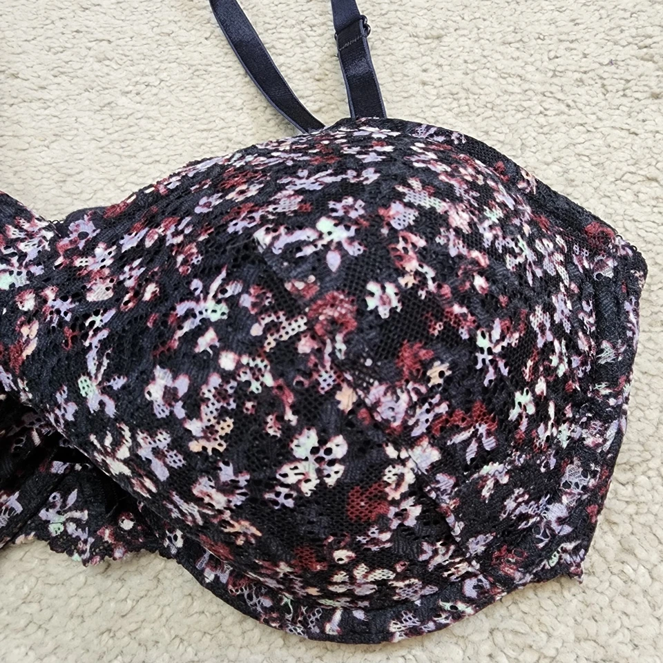 Sujetador push up acolchado con aros negro rosa de encaje H&M talla 34D Foto 2 de 4