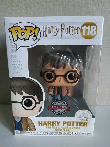 Funko Pop Harry Potter With Two wands 118 2 varitas vaulted Exclusive  VER FOTOS