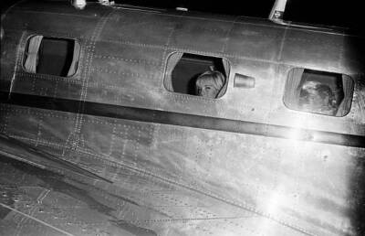 French Singer Sylvie Vartan Aboard A Plane in France on August 24 - Old Photo