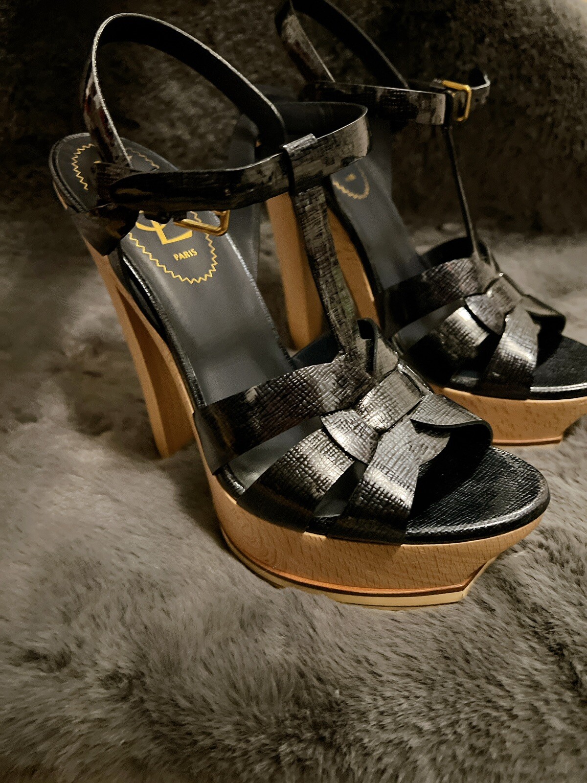 YSL Tribute Yves Saint Laurent Tacchi a plateau in pelle nera legno 37