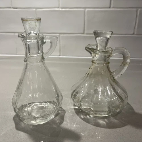 Vintage Anchor Hocking clear glass cruets with stoppers set of 2 each