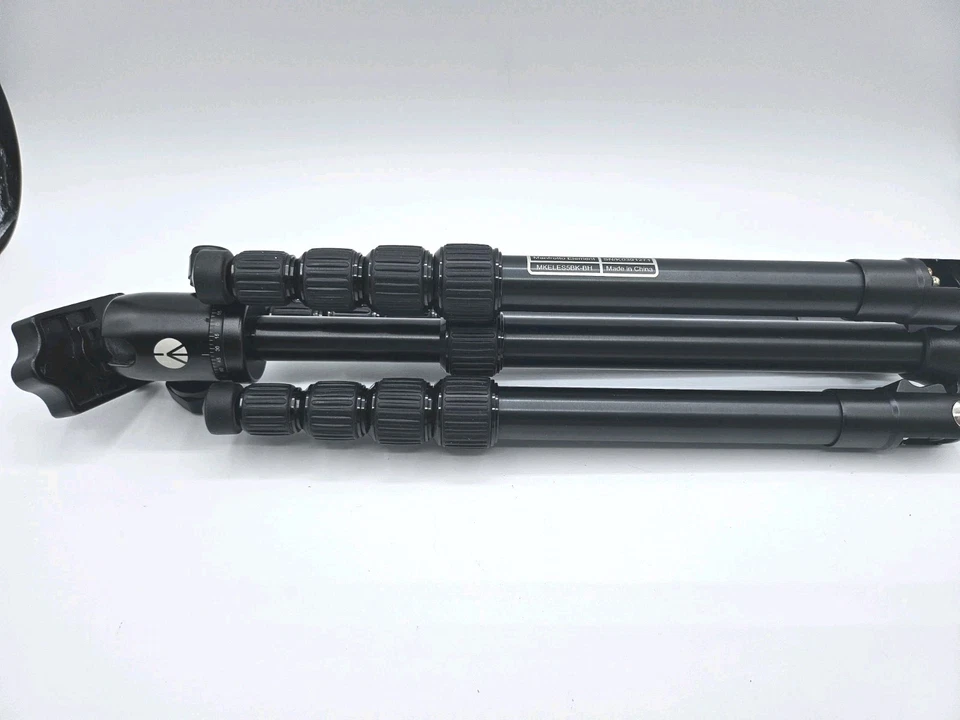 **ALL WORKS** MANFROTTO ELEMENT MKELES5BK-BH TRAVELER TRIPOD BLACK & BALL HEAD - Image 2 of 4