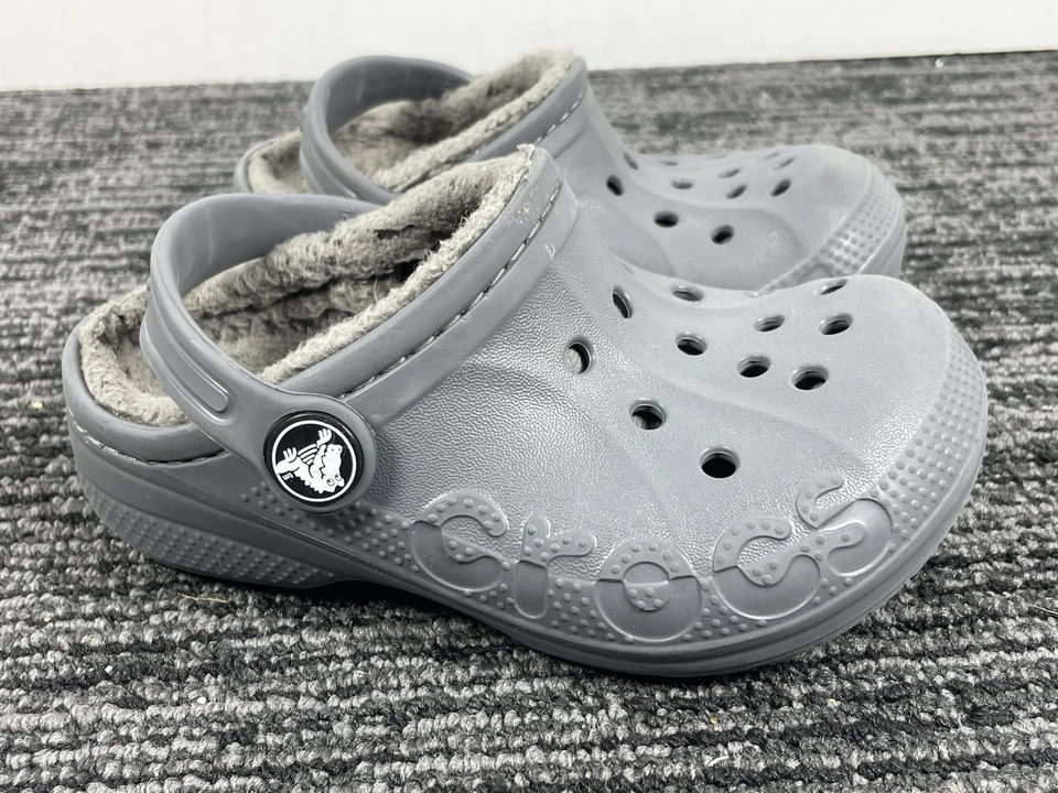🔥 Zuecos Crocs Clásicos Forrados Niños Gris Doble Comodidad Zapatos Sin Cordones Talla C9 Foto 4 de 4