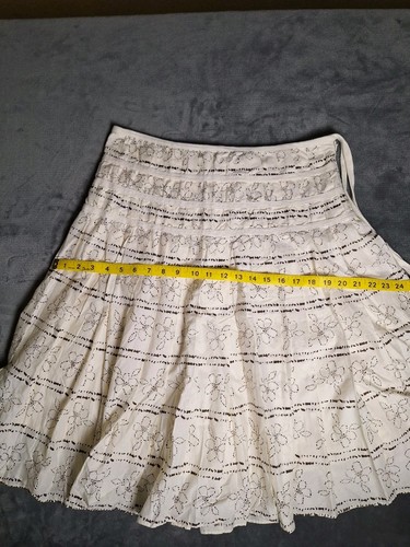 Falda para mujer New York & Company blanca floral imperio plisada línea A talla 10 - Imagen 10 de 11