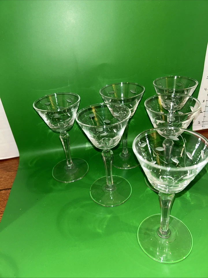 VTG  MCM ( 6 ) Libbey Windswept Etched Leaf Design 2oz cordial sherry glasses - Image 2 of 4