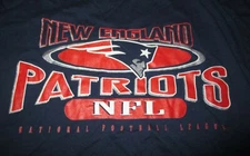 Vintage Chalk-Line NEW ENGLAND PATRIOTS National Football League (2XL) T-Shirt