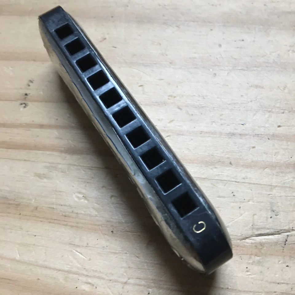 Armónica vintage años 80 primer acto 10 agujeros aprender y tocar plata cromada 4"L Foto 3 de 3