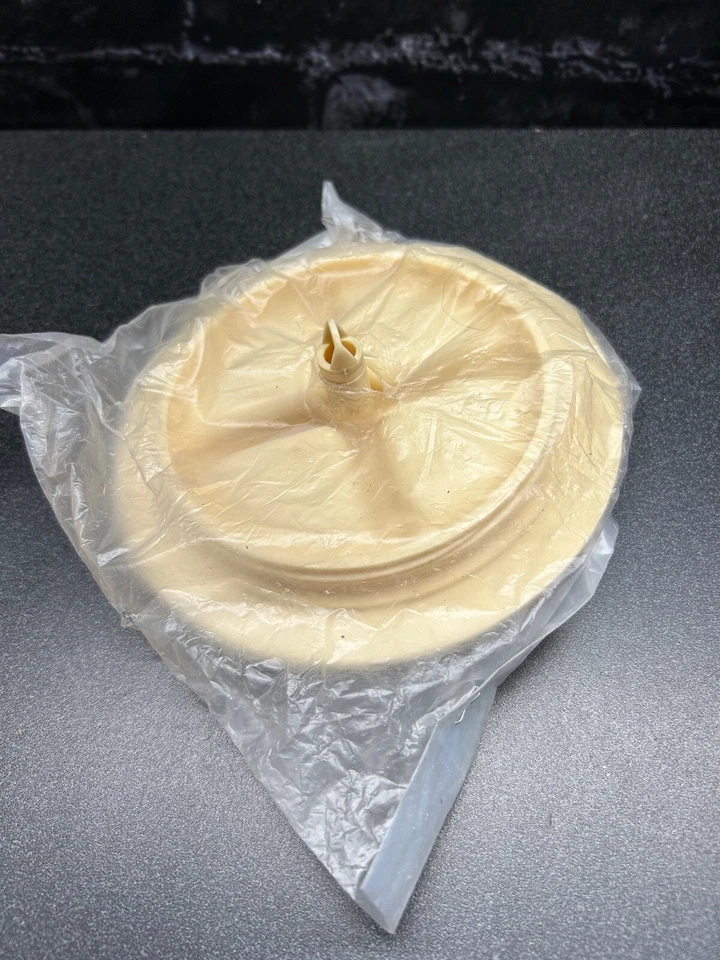 NOS OEM Yamaha Inspection Cover 1987-91 WJ500 WR500 WJ500  Wave Runner Jammer WJ - Image 2 of 2