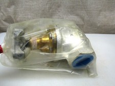 Rego 2507 Manual Stainless Globe Valve 1" NPT