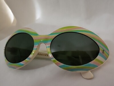 Rare 1960s Womens Vintage Sunglasses Made In France White  display picture 3