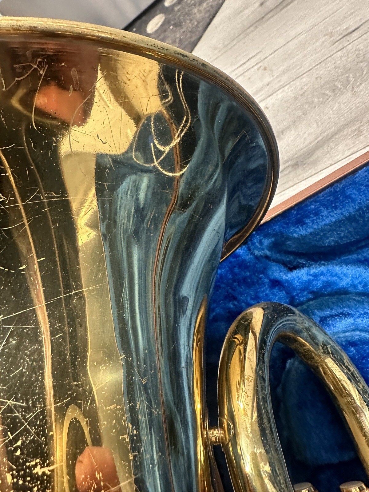Holton Collegiate Student 4 Valve 3/4 Baritone Tuba with case