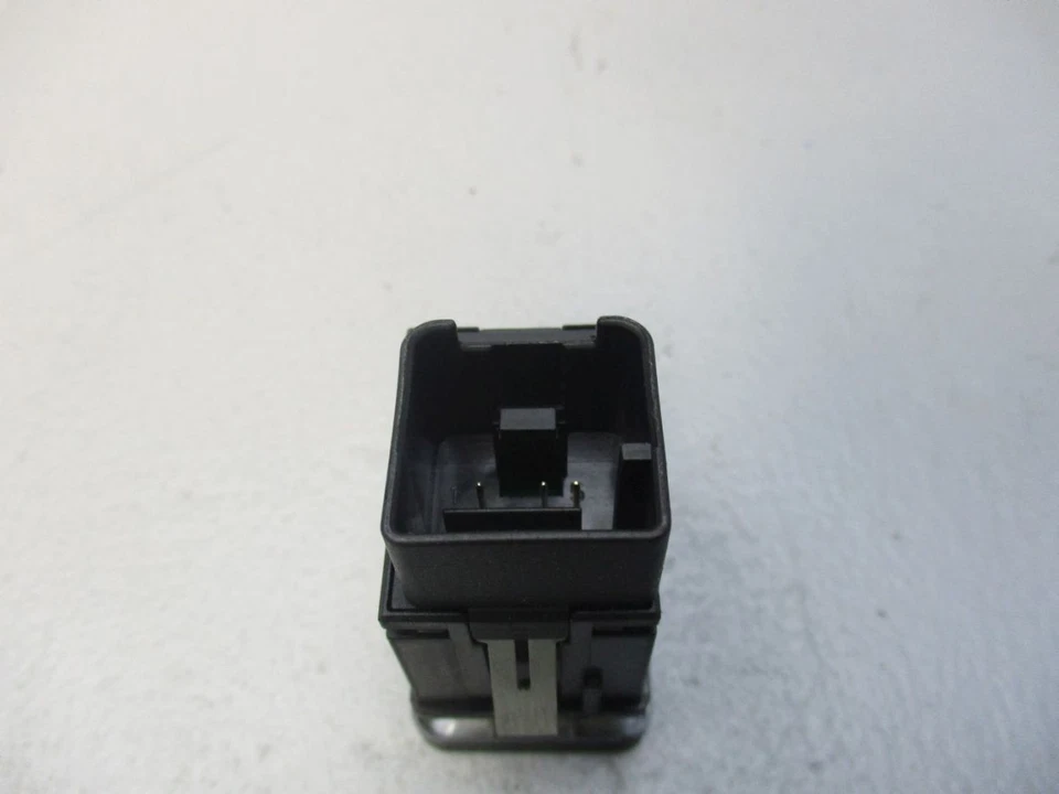 Schalter Parkbremse für VW PASSAT VARIANT (3C5) 2.0 TDI 16V 114992 - Изображение 4 из 4