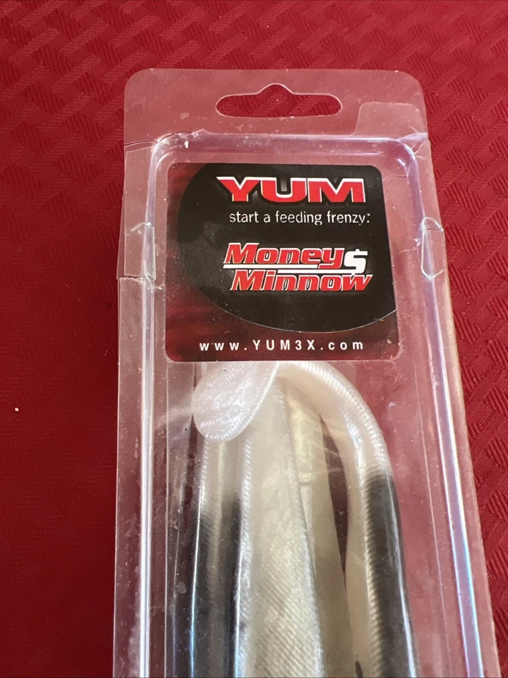 Yum Ymm5909 5" Dinero Minnow Perla/Negro Espalda Foto 3 de 4