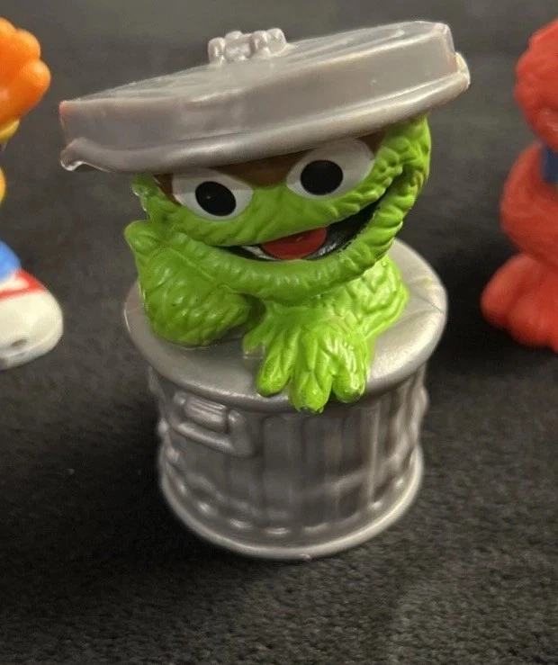 Lote de mini figuras Hasbro Playskool Sesame Street 2010 (5) Elmo Grover Oscar ++ Foto 3 de 4