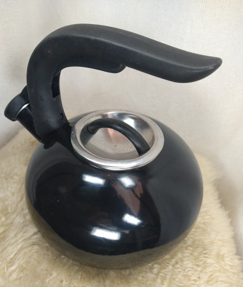 TETERA COPCO WHISTLING TETERA 2 CUARTOS NEGRA - BUEN ESTADO Y LIMPIO Foto 4 de 4