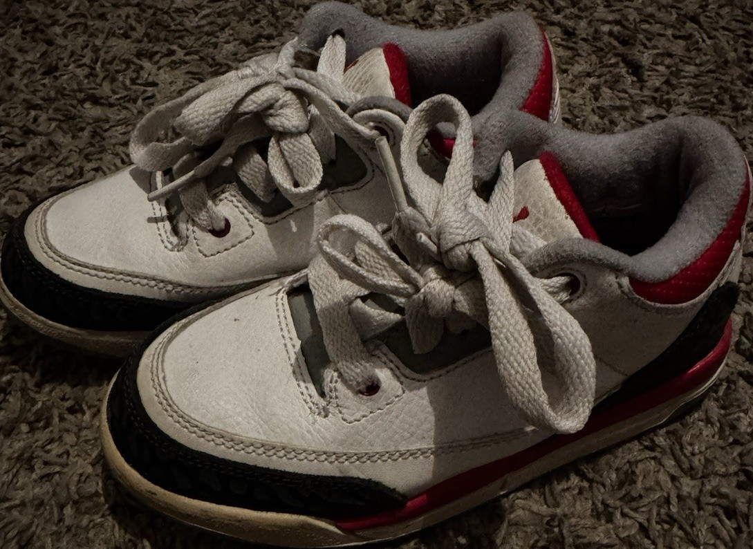 Jordan Air Jordan White Black Red Sneaker Unisex Kids 11c Low Top