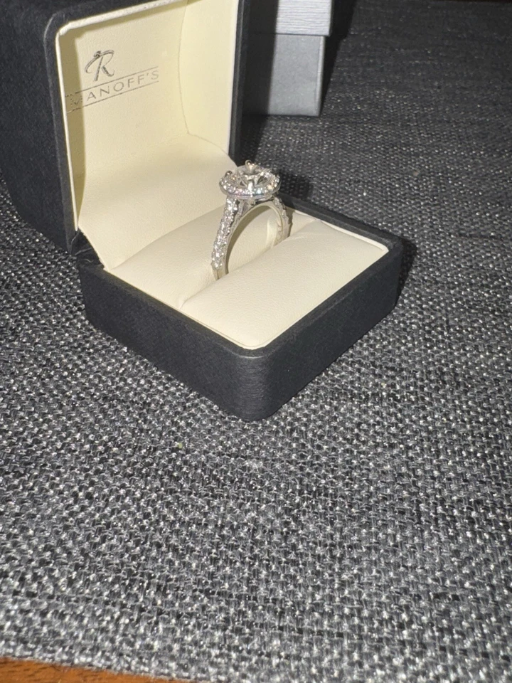 Anillo de compromiso Tacori platino diamantes Foto 2 de 4