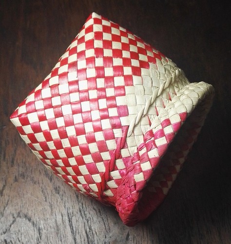 Mini Basket Sorage Red Cream Weave Basketry Thai Handmade Natural Pandanus - Picture 5 of 9