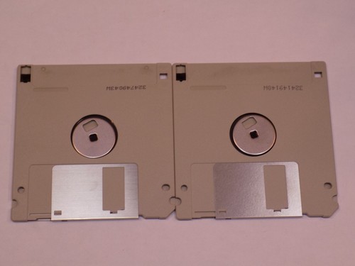 Doom Set 3.5" Disk Computer PC Video Game IBM Old GT Interactive Software 1993 - Afbeelding 2 van 2