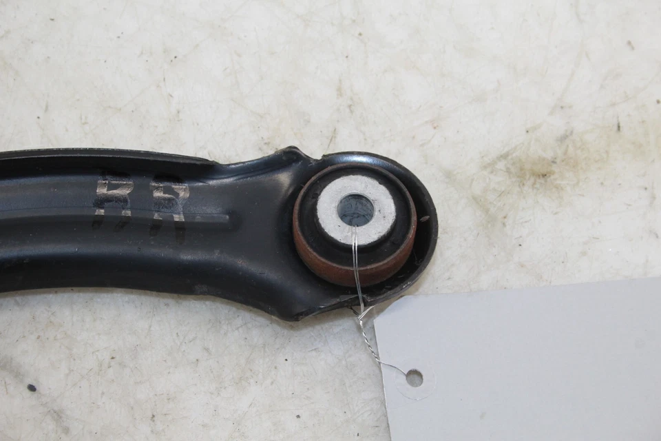 Brazo de control trasero derecho Dodge Challenger 2015-2023 OEM FS100 Foto 2 de 4