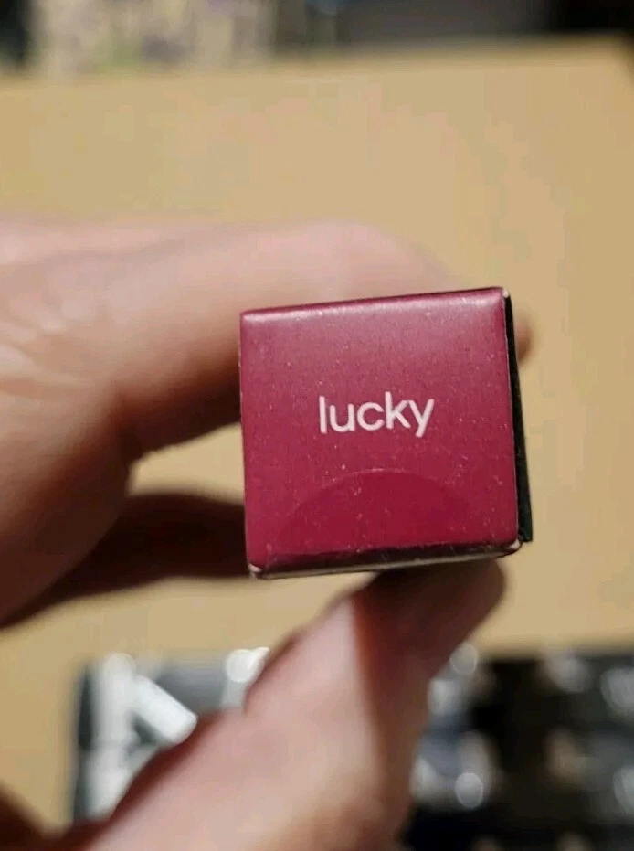 Karity Lip And Pre-shadow Mixed Lot - Image 2 of 4