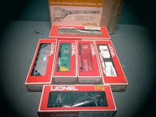 Lionel Service Station Set no. 6-1672 O.B. C-7 LOCOMOTIVE TESTED RUNS WELL .