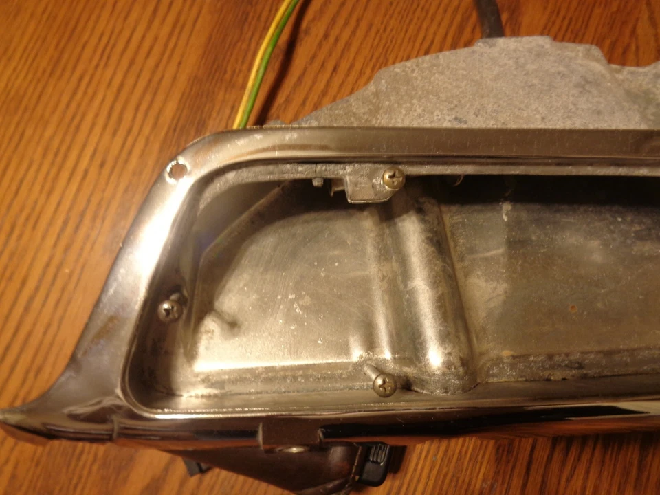 1961 1962 1963 Chrysler Imperial Left Hand Front Turn Signal Housing Bezel  — 第 4/4 张图片