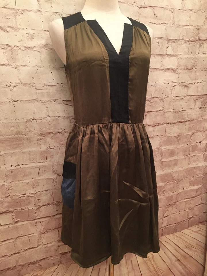 BOUNDARY Anthropologie Green 100% Silk Cargo Pocket Dress Size Small  - Image 2 of 4