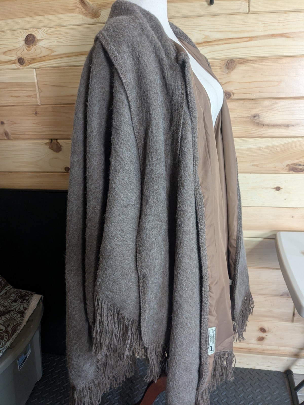 Vintage Peruvian Link 100percent Alpaca Poncho, Cape, Shawl, Cover/Coat image 4