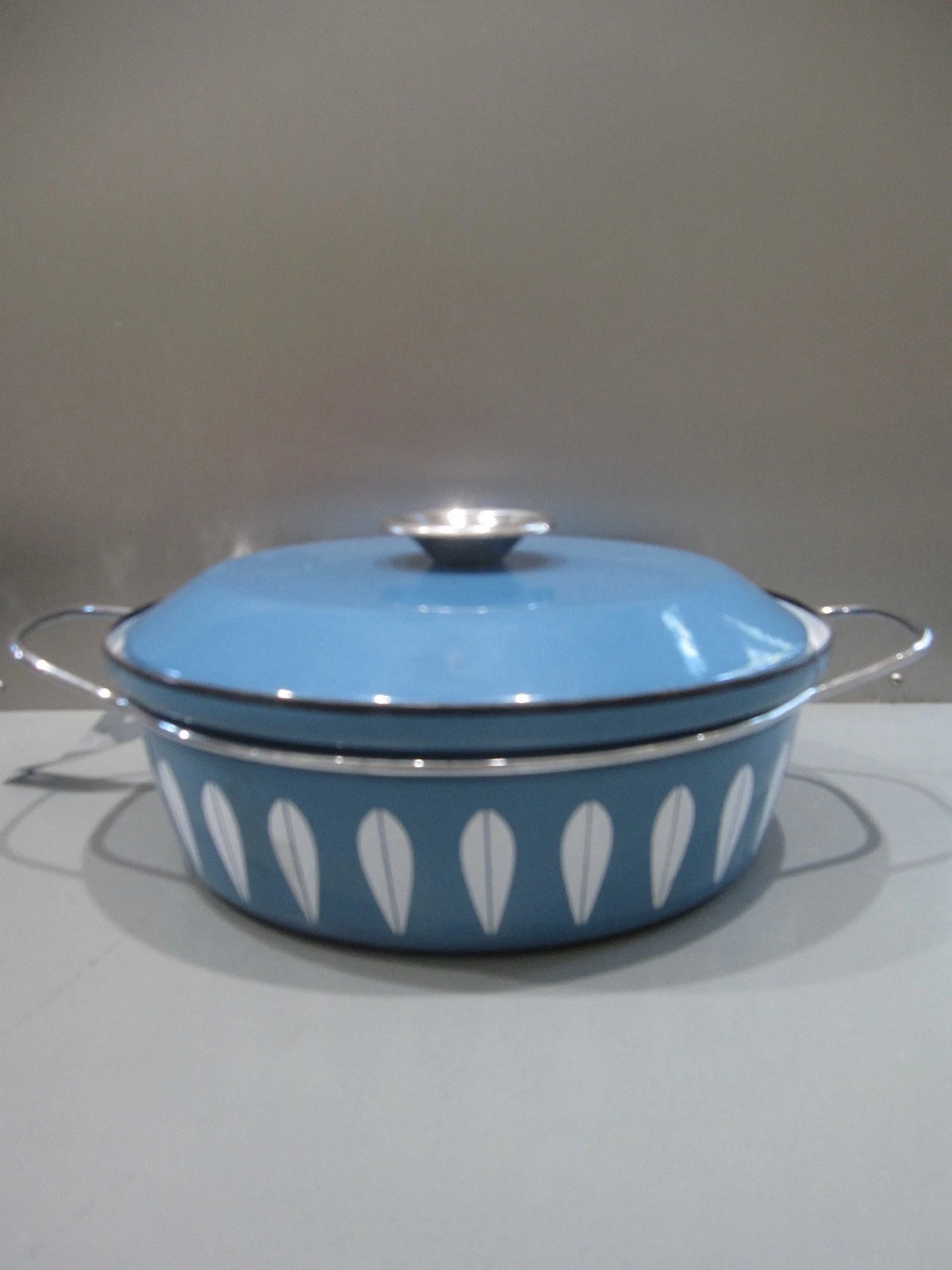 CathrineHolm Blue Lotus Enamel Casserole Dutch Oven Norway