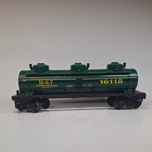 LIONEL 3-RAIL O/027 TRES CÚPULAS CARRO TANQUE Missouri, Kansas, Texas 6-16115 | Condition: Used