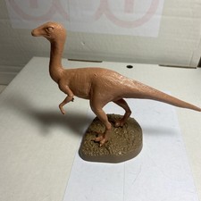 NP326 Invicta Stenonychosaurus (Troodon) Dinosaur Figure Toy 1988 VGC Vintage