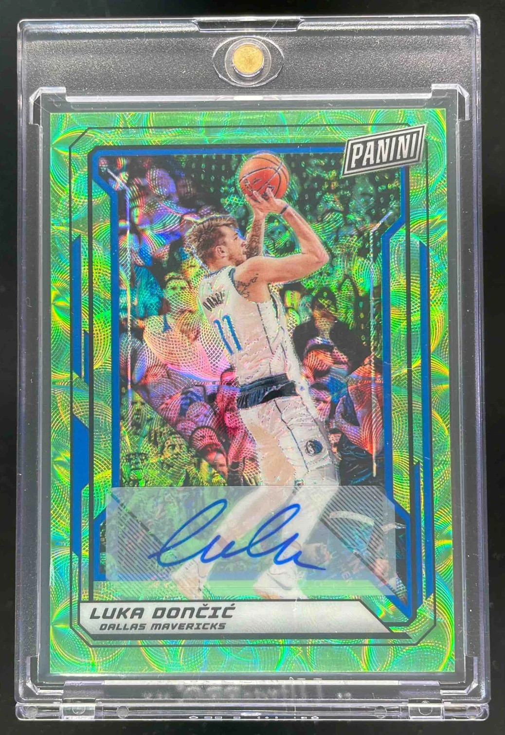 2019 National Convention VIP Gold Packs Neon Green Prizms Luka Doncic Auto /10 