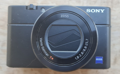 Sony Cyber-shot RX100 III 20,1 MP Digitalkamera Schwarz DSC-RX100M3 