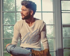 Country Music Star Chris Lane Signed 8x10 Photo Autographed