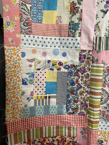 Unvollendetes Quilt-Top 55 Zoll x 83,5 Zoll Streifenquilt Pastellfarben Blockhaus-Stil - Bild 9 von 13