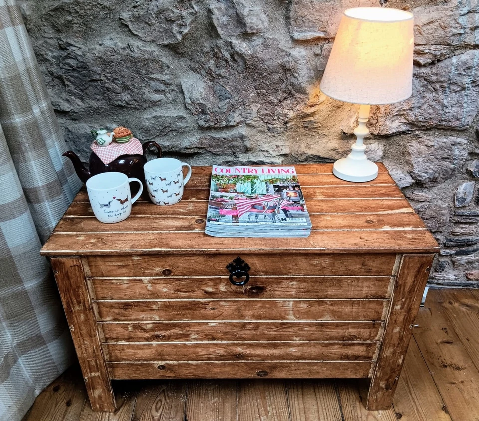 Rustic Panelled Pine Storage Chest - Image 2 of 4