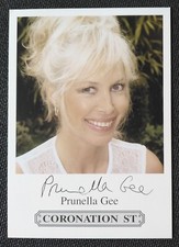 11591 Prunella Gee Coronation Street Autogrammkarte original signiert