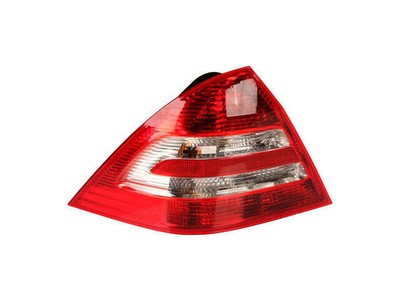 Left Tail Light Assembly For 2005-2006 Mercedes C55 AMG TF961CP OE Replacement