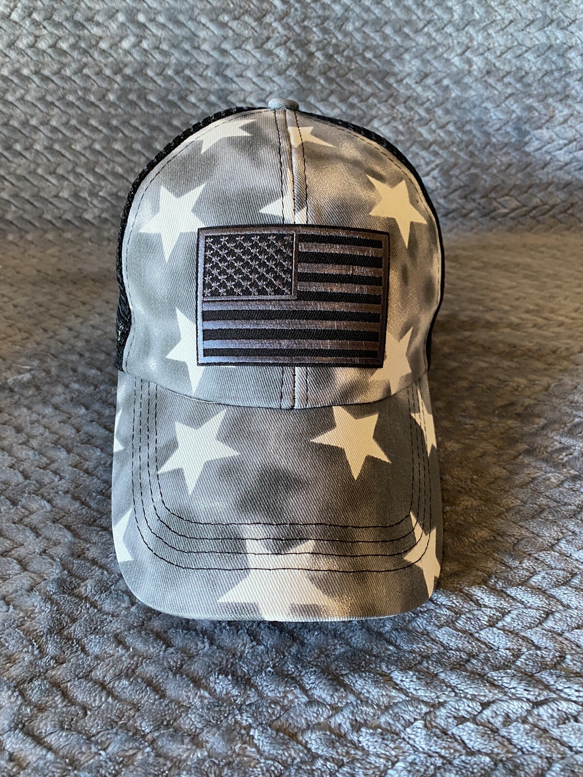 PONY Cappello patriottico donna BANDIERA USA berretto regolabile con supporto coda di cavallo *nuovo con scatola*