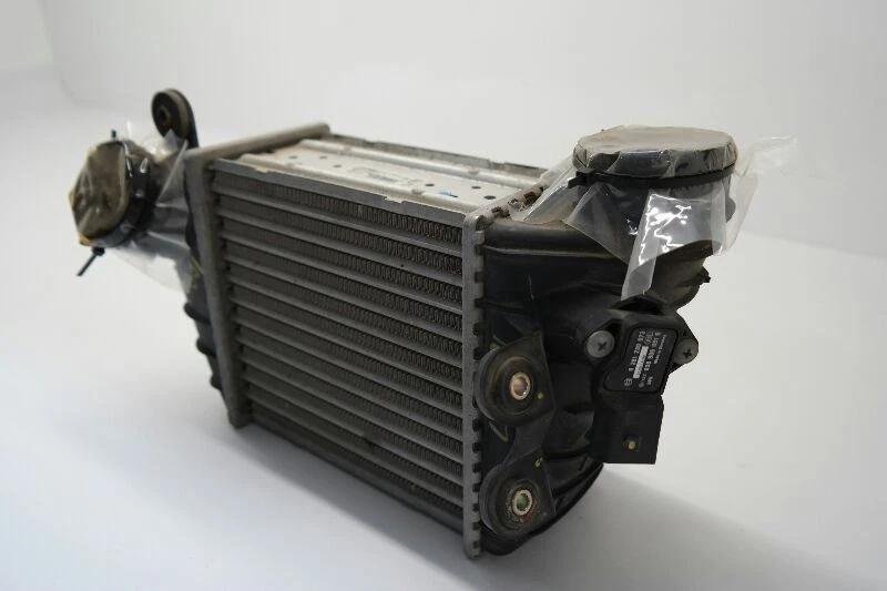 AUDI TT 2000-2006 INTERCOOLER 1,8 L TURBO VIN C 5º dígito Foto 3 de 4