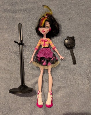 Monster High Draculaura Art Class
