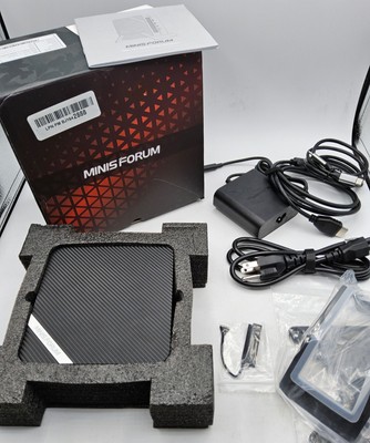 MINISFORUM Venus Series UM773 Lite Mini PC AMD Ryzen 7 7735HS /Radeon 680M (0+0)