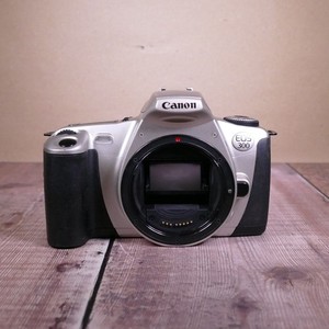 Canon EOS 300 analoge Spiegelreflexkamera 35 mm nur Gehäuse – beschädigte Auslöseklingen