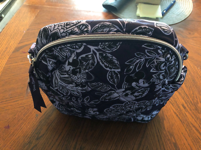VERA BRADLEY CONVERTIBLE SMALL BACKPACK MICKEY & MINNIE display picture 1