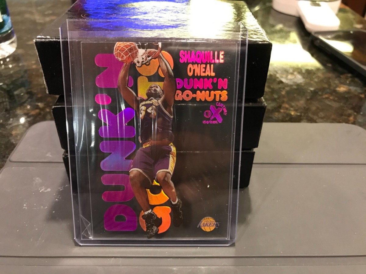 Skybox E-X Century Dunk N Go Nuts Lakers Shaquille O'Neal