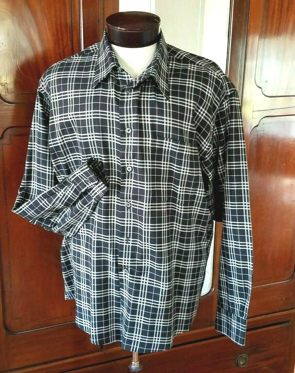 Burberry Button Down Shirt in Black XL