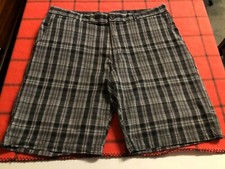 AXIST MEN'S Sz 36 QUALITY COMFORTABLE WEAR INDOOR/OUTDOOR CASUAL DRESS SHORTS