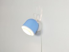 Lampada vintage Artilux bulbo oculare, applique magnetica azzurro chiaro, design svedese