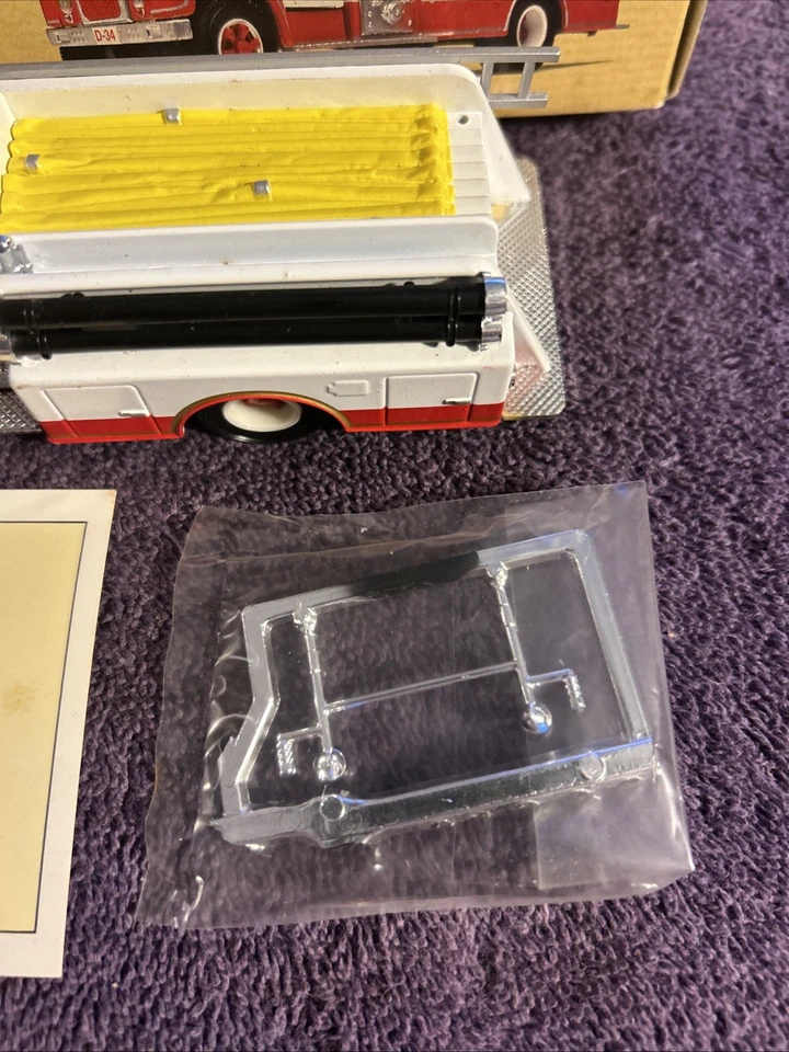 Corgi 98486 , Paxtonia Fire CO Mack B Series Fire Truck, New - Image 3 of 4